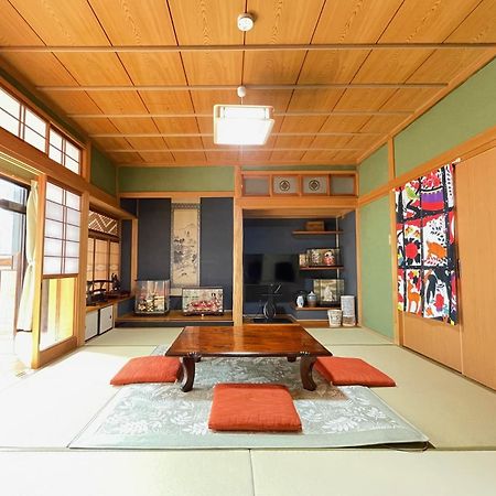 一軒家貸切り最大11人まで 114平米の平屋の和の家 駐車場2台無料 道後温泉や松山城へのアクセス抜群 Ξενοδοχείο Εξωτερικό φωτογραφία